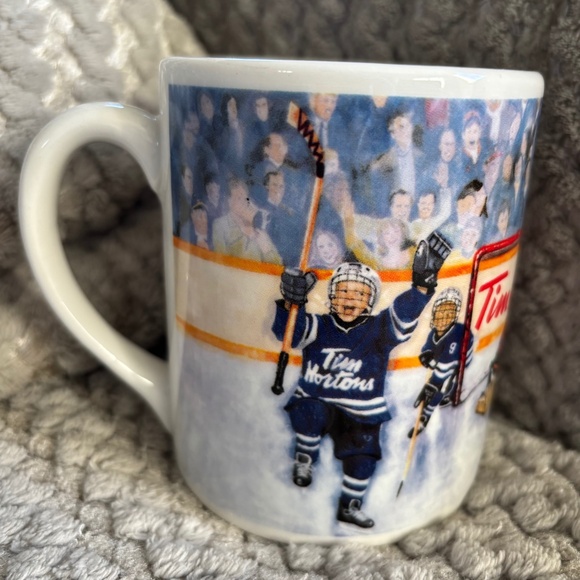 Tim Hortons Mug Winning Goal Hockey Limited Edition Collector Series #002 Player - Picture 3 of 6